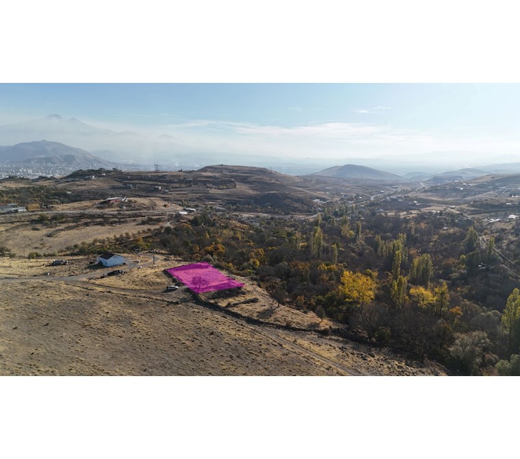 AKDAMAR - MOLU'da 900m² SATILIK BAĞ YERİ