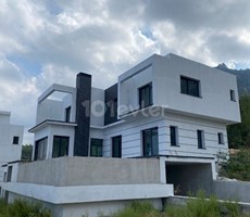 KIBRIS EDREMITDE 3 KATLI OZEL HAVUZLU 4+1 TRIPLEX LUXURY VILLALAR !
