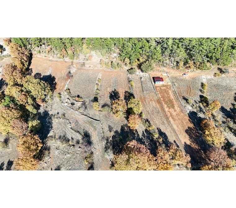 Kuyucak yan yana fırsat iki tapu birden toplam 1700 m2 arazi