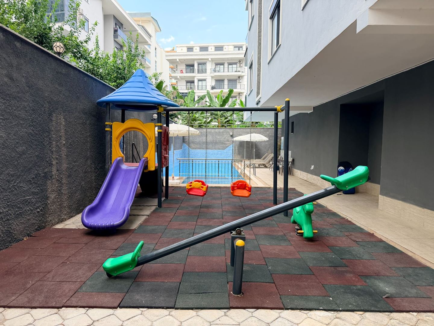 BRAND-NEW 1+1 APARTMENT 400 M FROM THE SEA IN ALANYA MAHMUTLAR