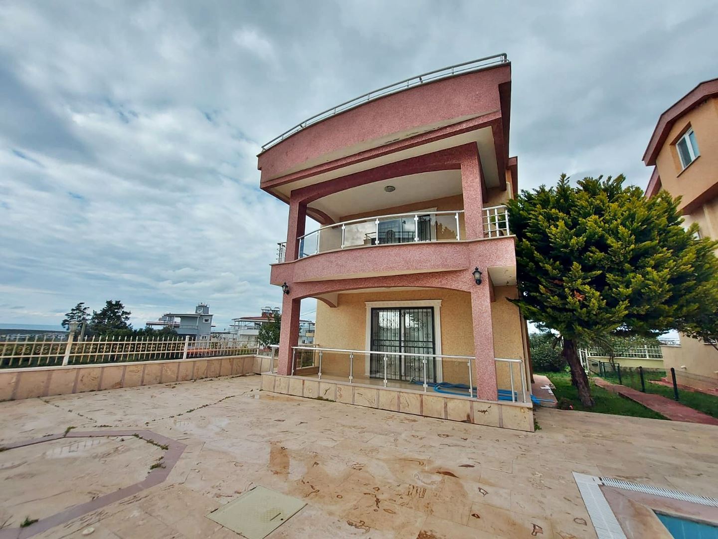 Property-photo