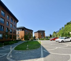 Koç Üniversitesi komşu Alya evlerinde kiralık 3+1 çatı dubleksi