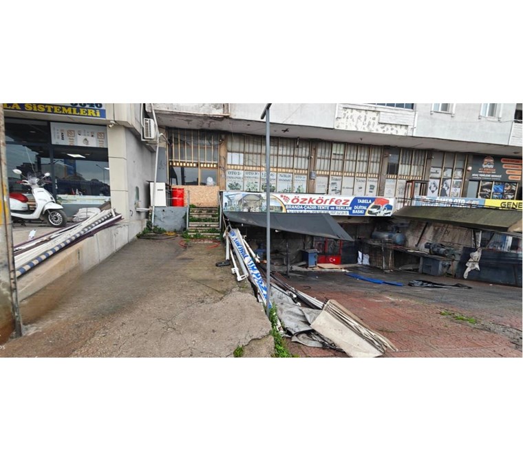 KÖRFEZ YENİYALI’DA D-100’E CEPHE, TABELA DEĞERİ YÜKSEK SATILIK DÜKKÂN