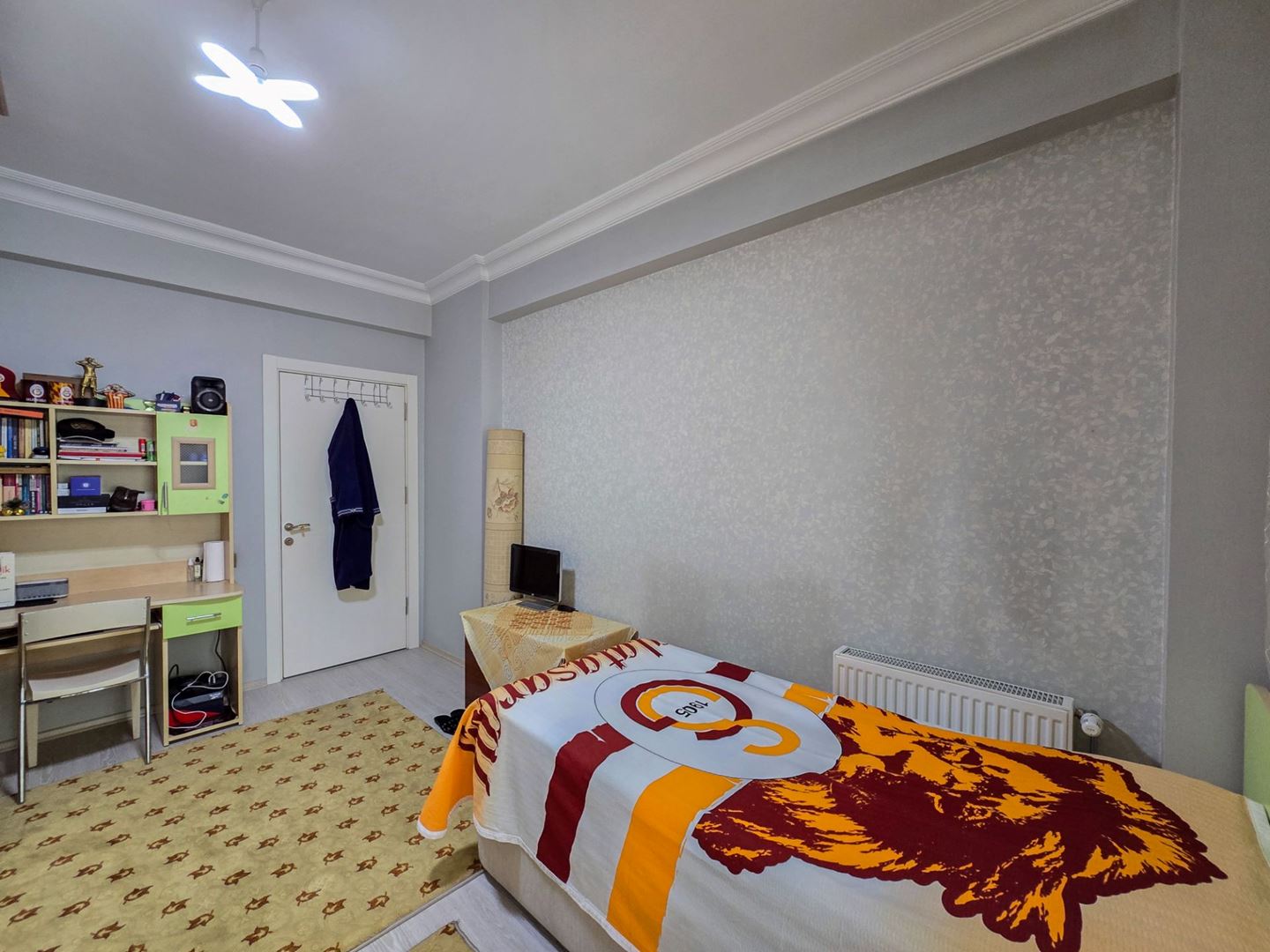 Property-photo