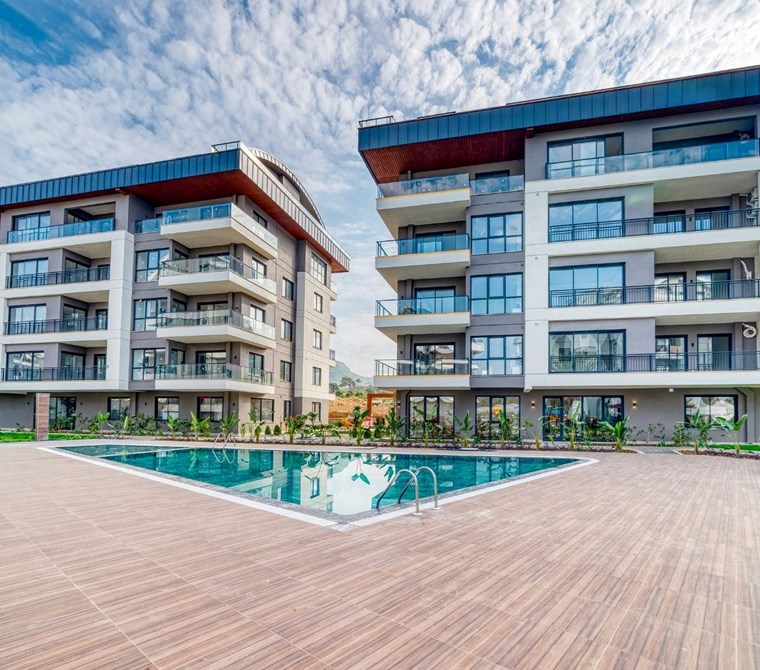 2+1 Flat for Sale in Alanya Oba Rosen Park!