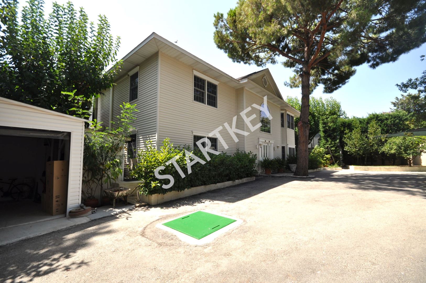 Property-photo