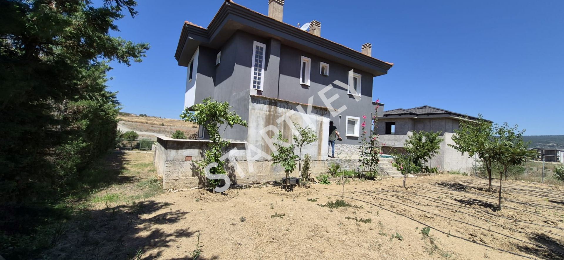 Property-photo