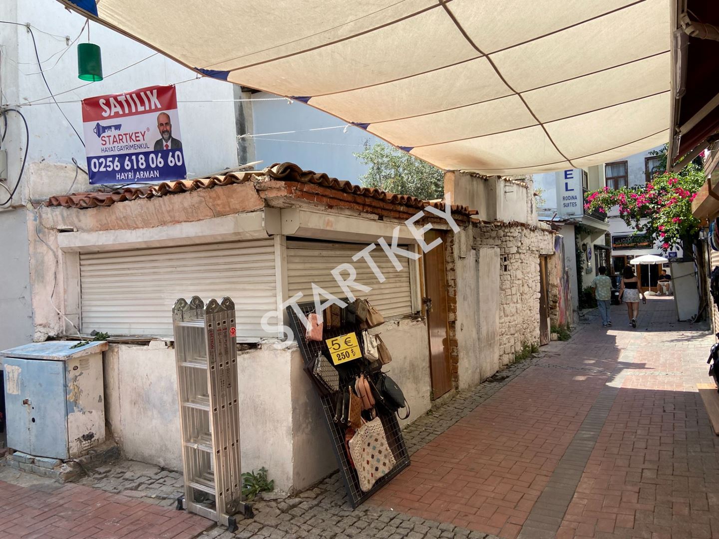 Property-photo