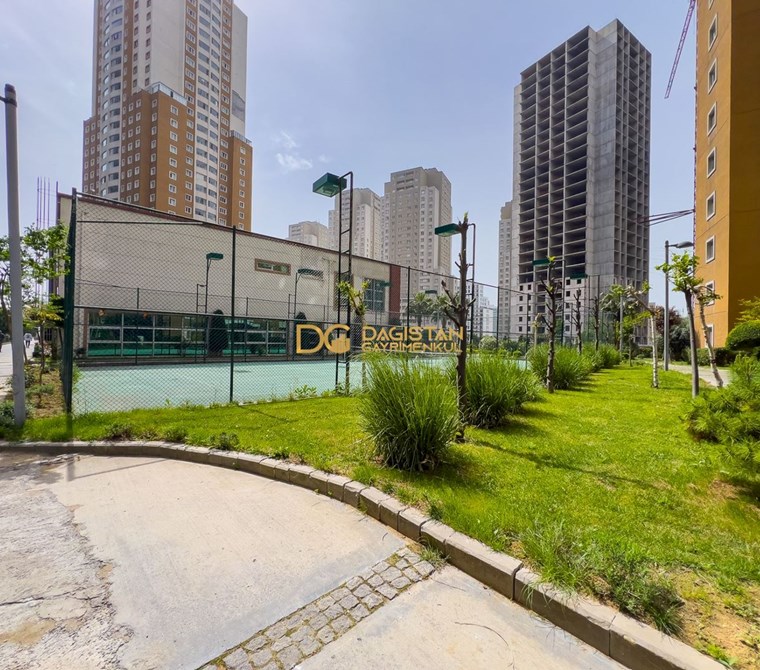 Solarkent'te Ebeveyn Banyolu, Cam Balkonlu 3+1 Daire