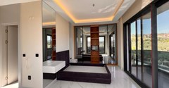 Kuşadası'nda 6+2 odalı 360 m2 Büyüklüğünde Lüx Villa
