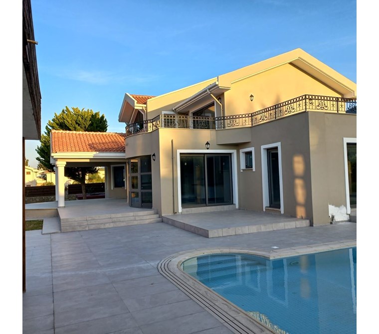 LAPTA 6+1 LUX MALİKANE