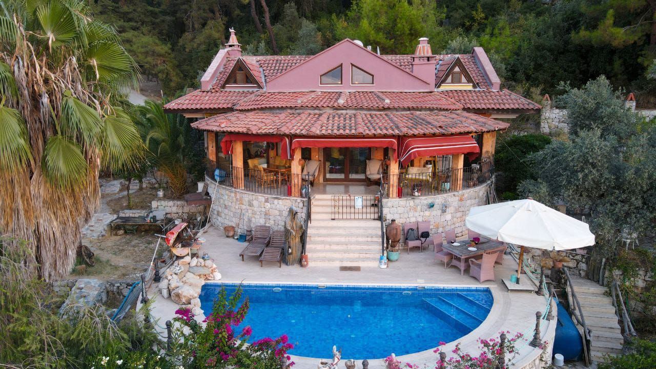 Property-photo