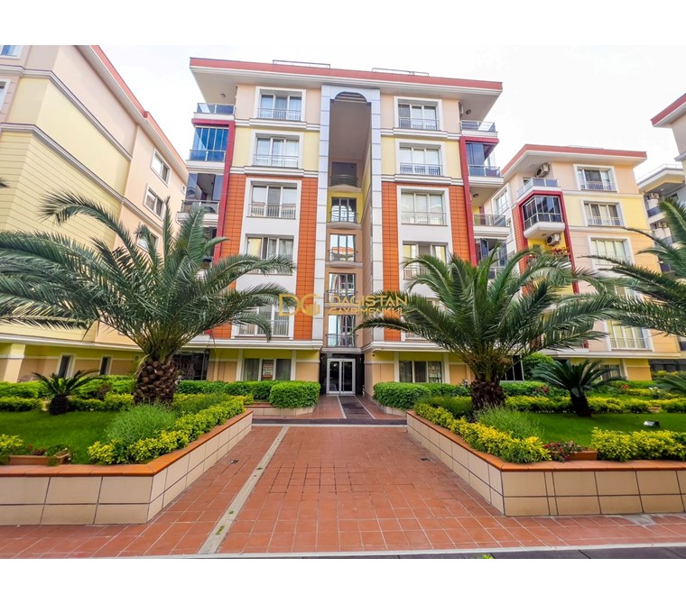 BAKIRKÖY 'DE SİTE İÇERİSİNDE 3+1 SATILIK DAİRE