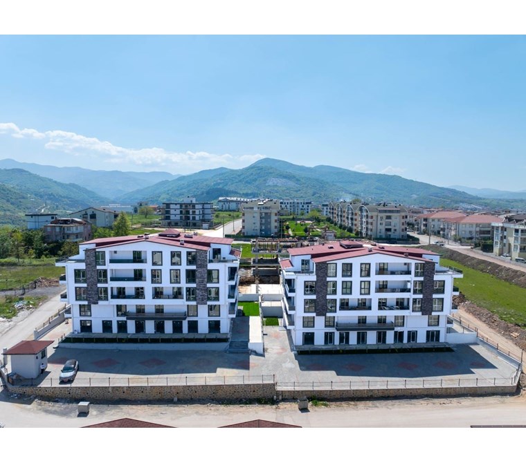 Başiskele Fatih’de 3+1 Sıfır, Oturuma Hazır Daire – Ara Kat, 130 m²