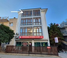 Kuşadası Merkezde Satılık 2+1 Daire (80m²)