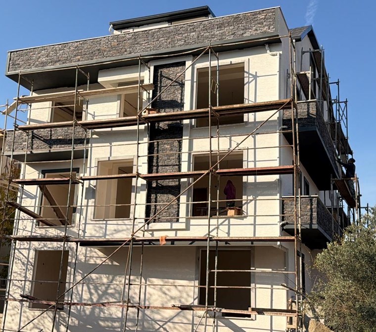 BAŞİSKELE YUVACIKTA ÇATI DUBLEKS 3+1 132 m² SATILIK DAİRELER