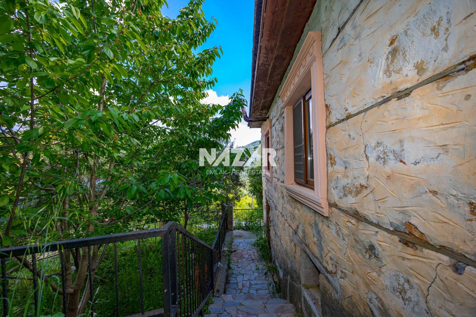 Property-photo
