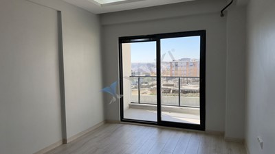 Tekirdağ, Çiftlikönü Atatepe’de Kiralık Sıfır 1+1 | Kamu Kurumlarına Yakın