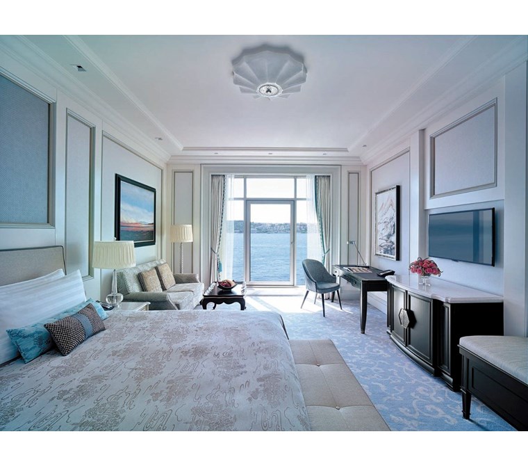 Boğaz manzaralı satılık otel 186 oda