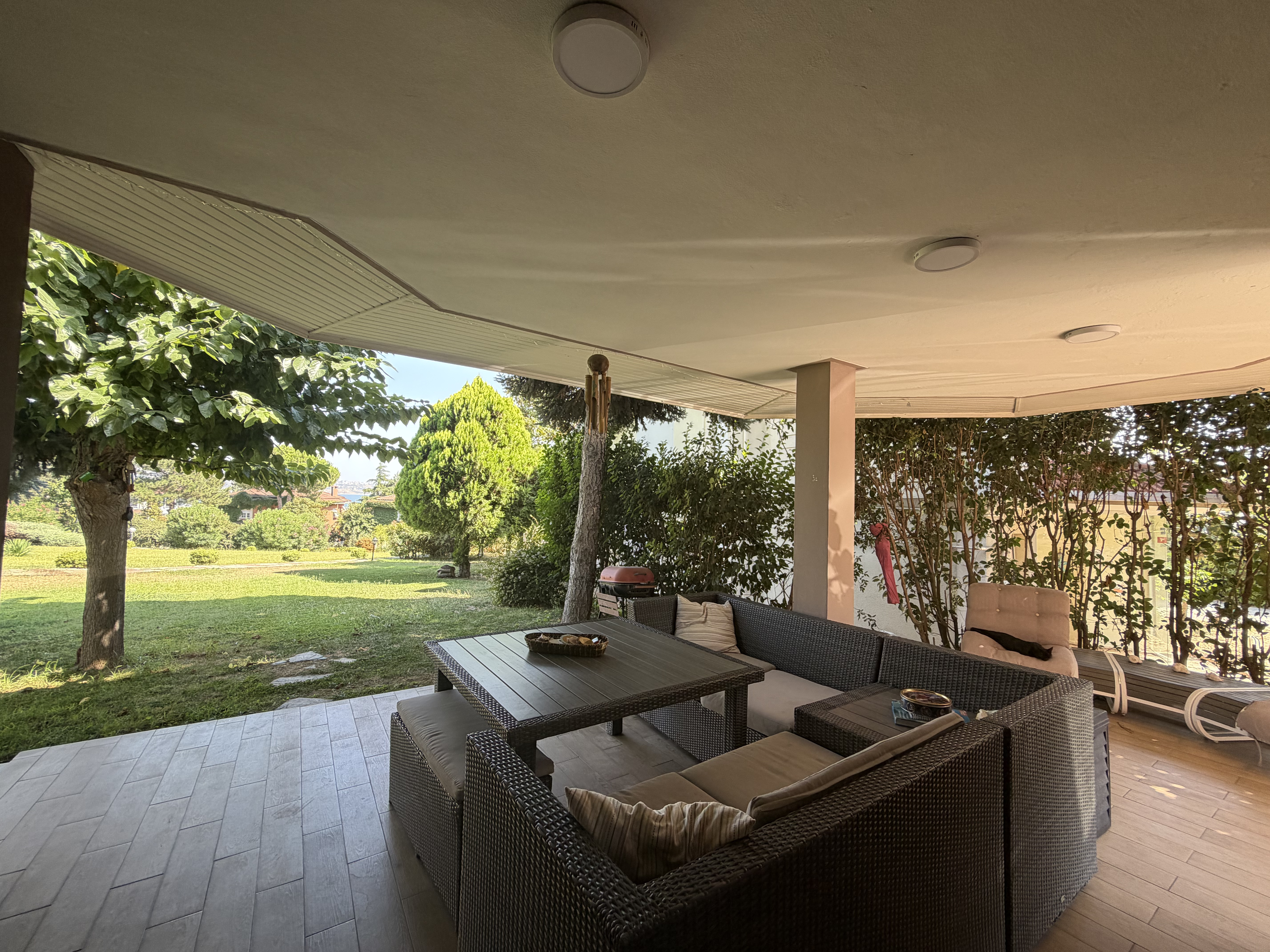 Property-photo