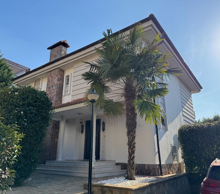 Konum , Yaşam Tarzı Ve Yaşanabilirlik I Karanfil Konakları I 5+1