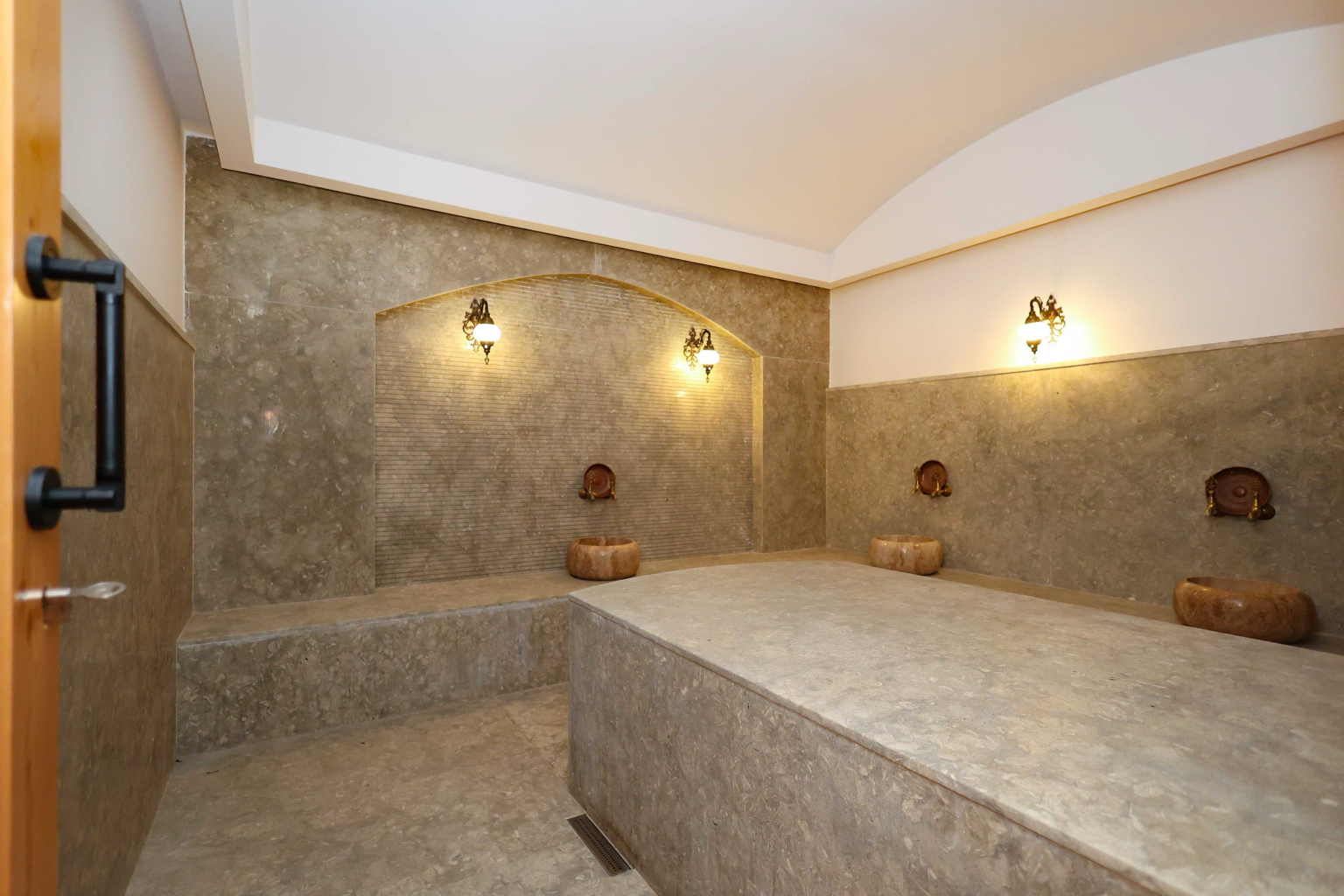 ALANYA KESTELDE DOĞA VE ŞEHİR MANZARALI MUHTEŞEM KOMPLEKS İCERİSİNDE 3+1 SATILIK PENTHOUSE · 25 · Fotoğraflar