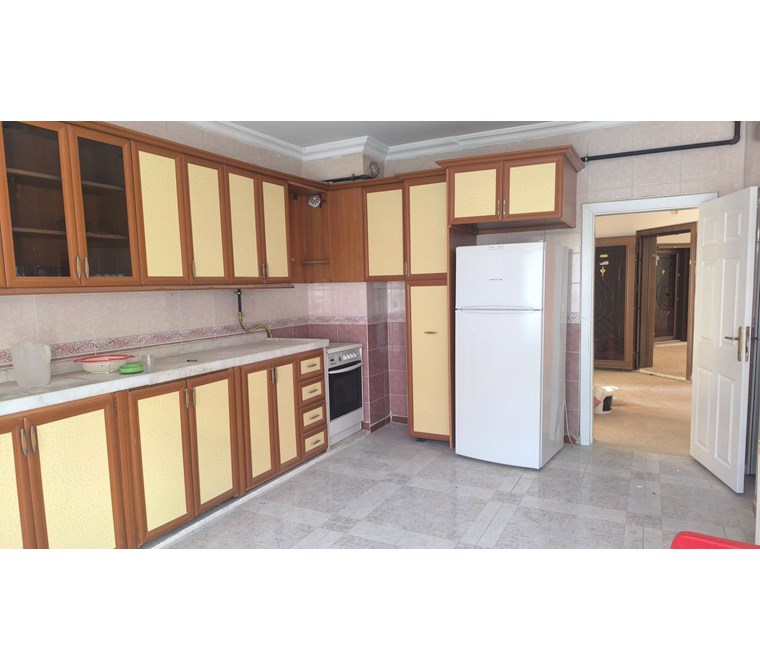 EMLAK 72 ' DEN DİYARBAKIR CADDESİNDE KİRALIK DAİRE