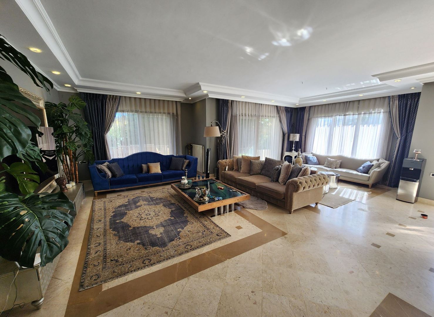 Property-photo