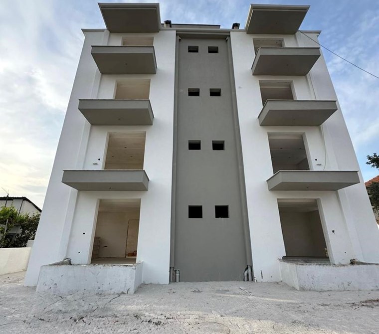 POYRAZ'DAN DÖŞEMEALTI ÇIPLAKLI'DA 1+1 55m² 3.KAT SATILIK DAİRE