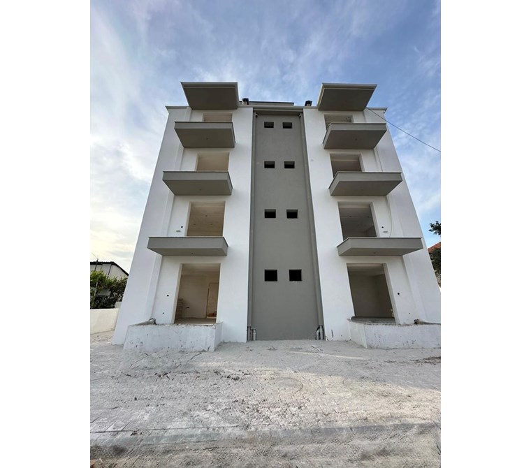 POYRAZ'DAN DÖŞEMEALTI ÇIPLAKLI'DA 1+1 55m² 3.KAT SATILIK DAİRE