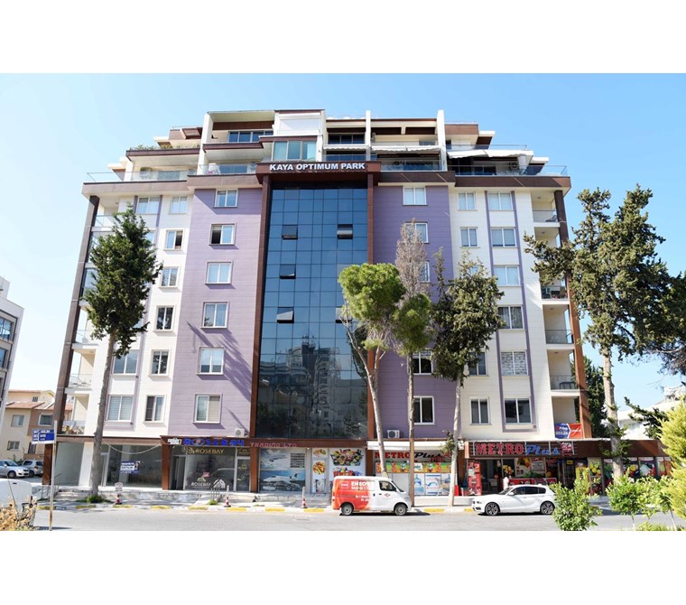 KIBRIS GİRNE MERKEZ'DE SATILIK GENİŞ 2+1 EŞYALI, METRO MARKET ÜSTÜ , CHAMADA PRESTİGE OTELE YAKINI