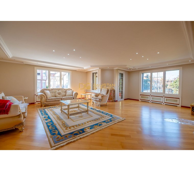 ADAKALEDE AQUA FLORYA VE MARMARAY YAKIN 4+1 260M2 ARAKAT