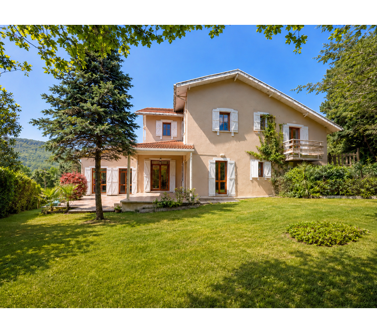 ZEKERİYAKÖY'DE SATILIK KOZA 9 TİPİ VİLLA | 916 M² ARSA | 6+2
