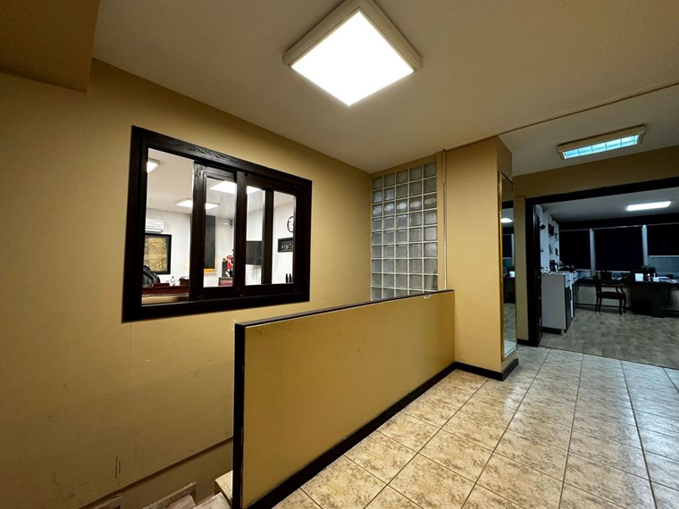 REŞATBEY VALİ YOLU CAD. ZEMİN+ASMA KAT YAPILI SATILIK LÜKS OFİS