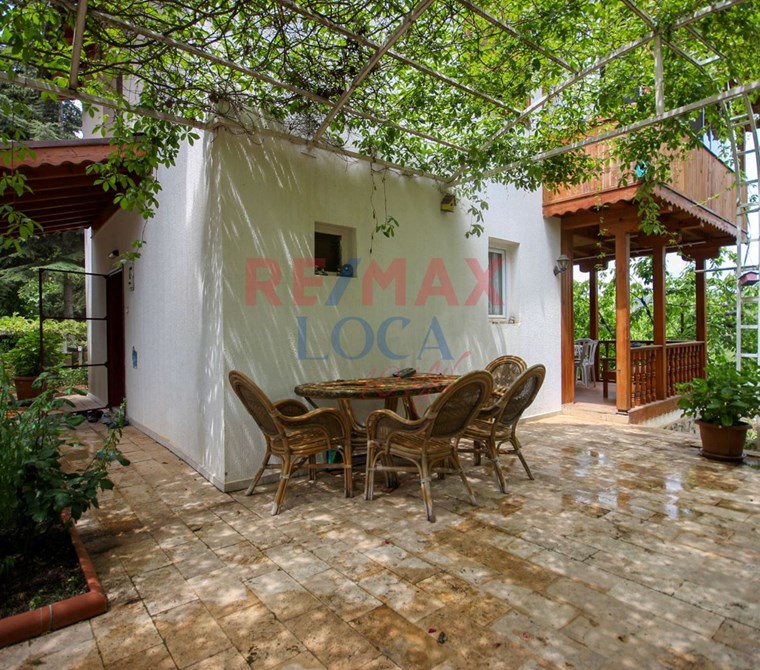 REMAX LOCA'DAN KEPİRLİ'DE SİTE İÇİ,EŞYALI SATILIK VİLLA