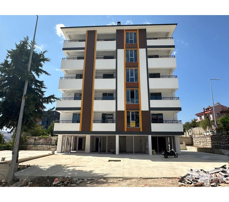 VADİ EMLAK'TAN KAŞIKÇIBAĞLARI MAHALLESİNDE 1+1 EŞYALI SATILIK DAİRE