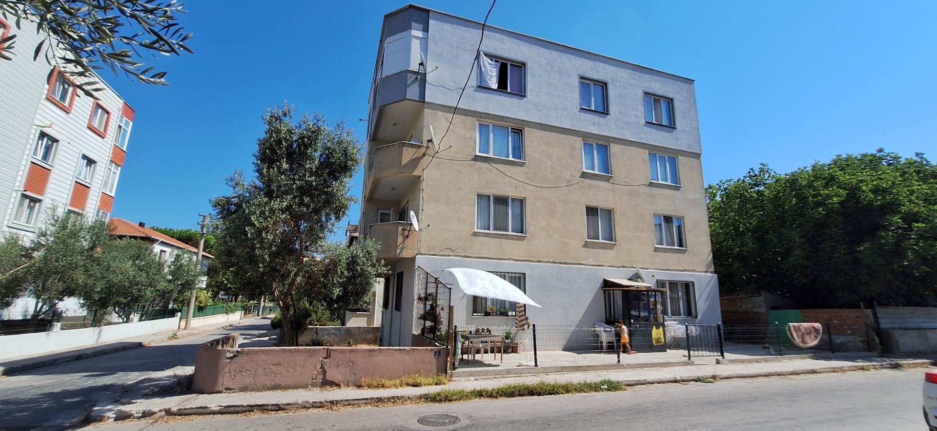 Çanakkale Merkez Esenler'de Bahçe Kullanımlı 2+1 Giriş Kat | Ayrı Girişli Konforlu Yaşam — Çanakkale gayrimenkul ilan görsel…