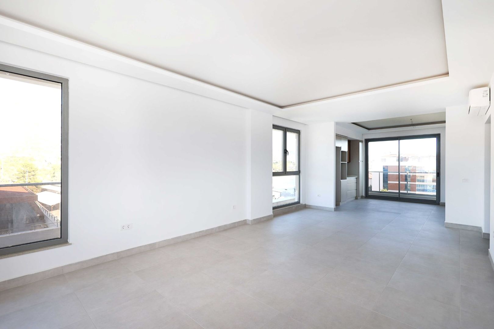 ALANYA KESTELDE DOĞA VE ŞEHİR MANZARALI MUHTEŞEM KOMPLEKS İCERİSİNDE 3+1 SATILIK PENTHOUSE · 5 · Fotoğraflar