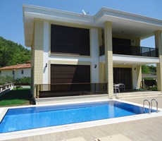 MÜJGAN EMLAKTAN MUĞLA MARMARİS İÇMELERDE 300 M2 MÜSTAKIL VİLLA