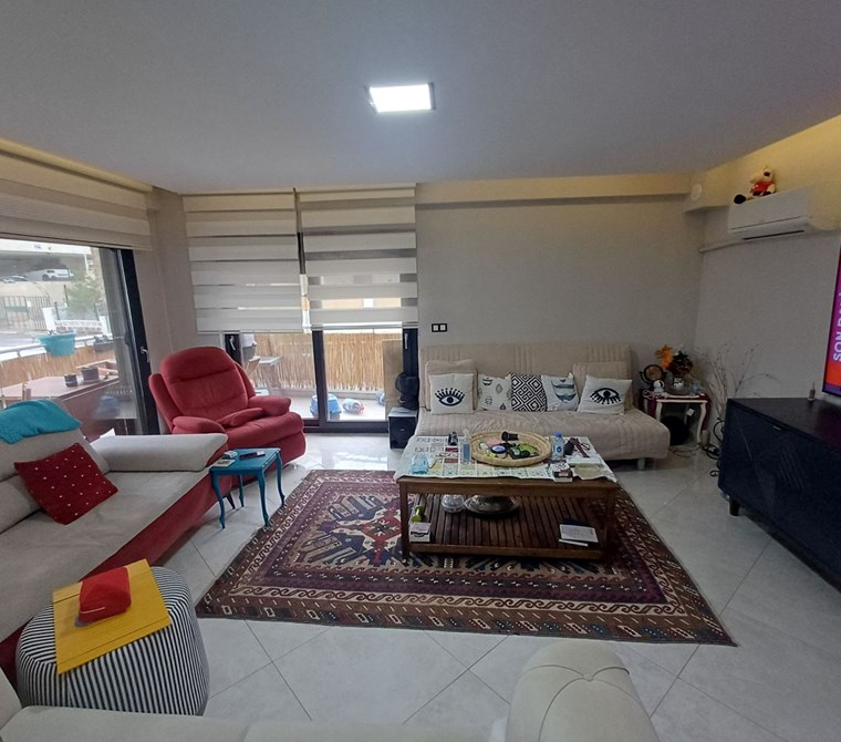 KUŞADASI DOĞALGAZ ISITMALI HAVUZLU SİTEDE DAİRE SATILIKTIR