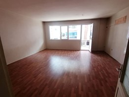 HATAY BAHÇELİEVLER DE GENİŞ SOKAK ÇİFT CEPHELİ SATILIK DAİRE
