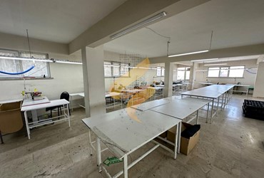 HALKALI FETİH CADDE ÜZERİ DEVREN SATILIK KESİM+DİKİM ÜTÜ PEKET ATÖLYESİ