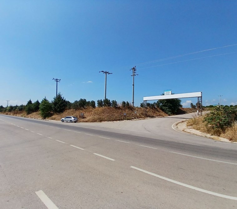 Bursa Karacabey Anayol Üstü 22.750m2 Köşe Konumda Satılık Arsa