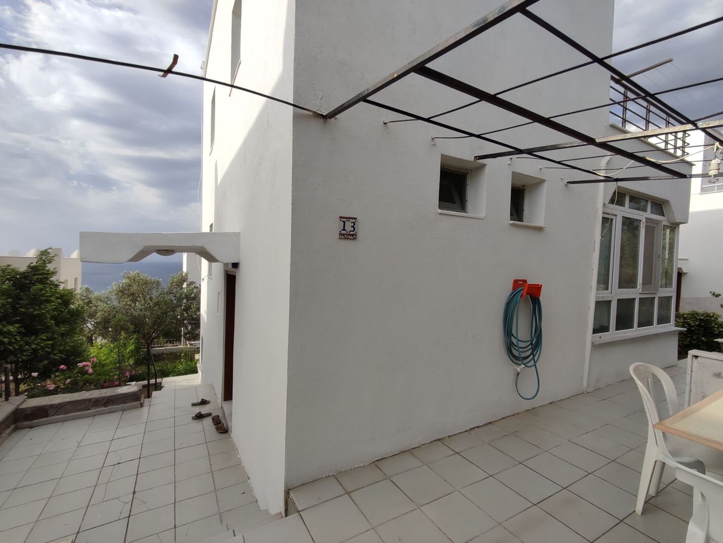 Denize Yakın Konumda | Babakale Akliman'da Müstakil Tapulu 3+1 Bakımlı Villa — Çanakkale gayrimenkul ilan görseli 8 / 42, Ae…