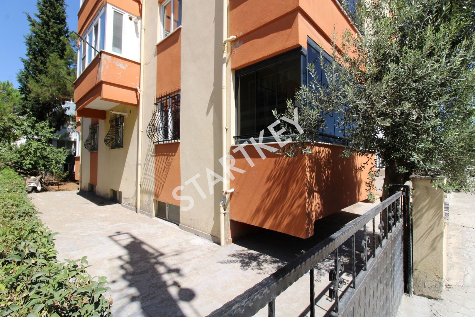 Property-photo