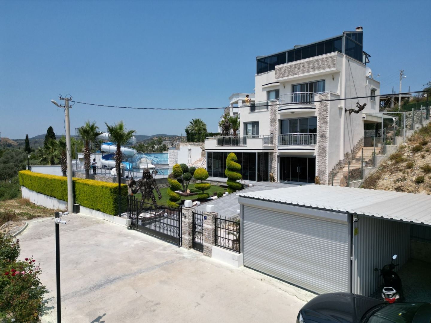 Property-photo