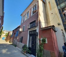 İzmir Konak Kemeraltı’nda Tarihi Tescilli Müstakil Ev