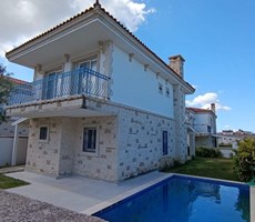 İzmir Çeşme Şifne Denize Yakın Havuzlu Geniş Bahçeli Dubleks Villa
