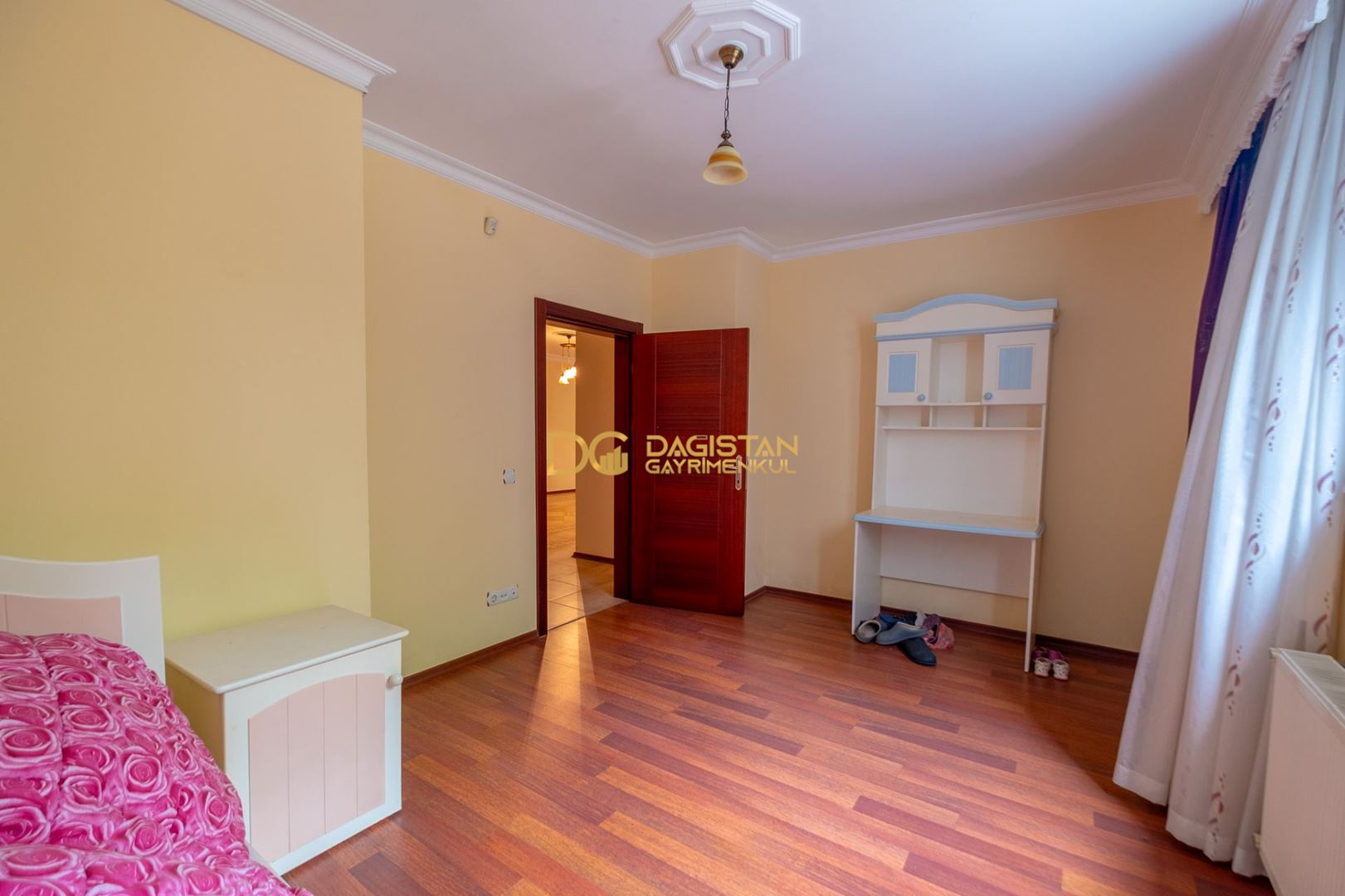 Property-photo