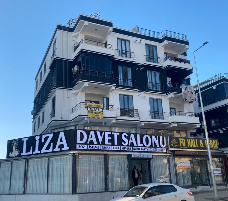 EMLAK 72'DEN KÖRİK MH WOLKSVAGEN SERVİS KARŞISINDA (3+1) SATILIK DAİRE